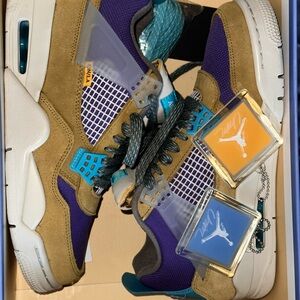 Union LAx Air Jordan 4 Retro
'Desert Moss'